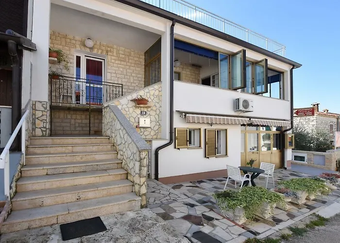 Olivetta Apartments *
