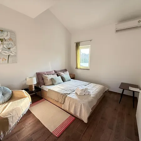 Olivetta & Apartman