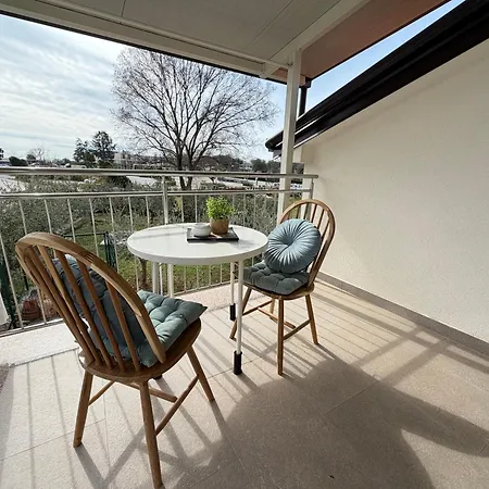 Apartman Olivetta & *