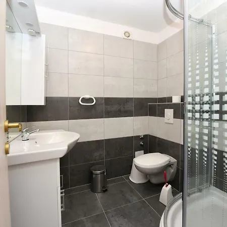 Apartment Nena *