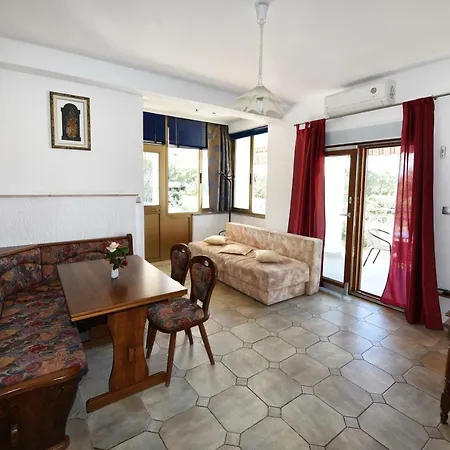 Nena Apartment